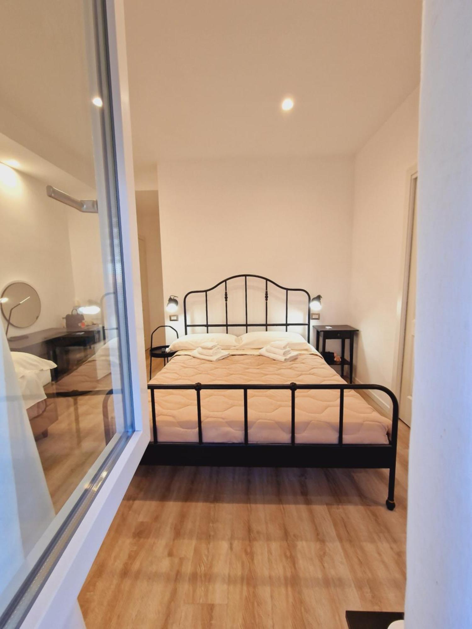Guest House San Lorenz โรม ภายนอก รูปภาพ
