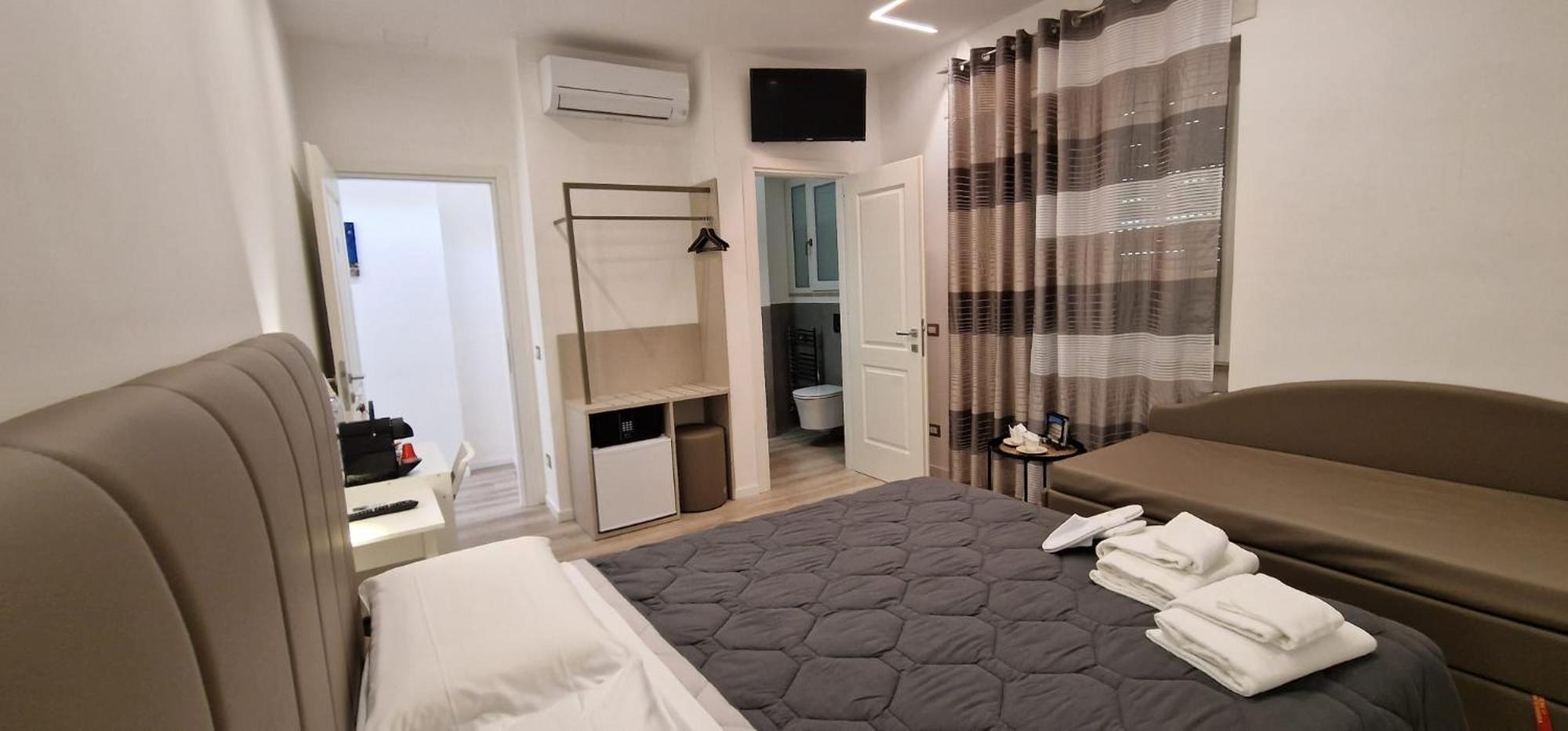 Guest House San Lorenz โรม ภายนอก รูปภาพ
